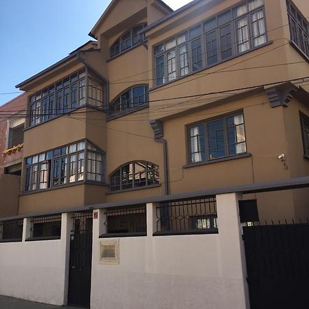 A La Maison لاباز المظهر الخارجي الصورة