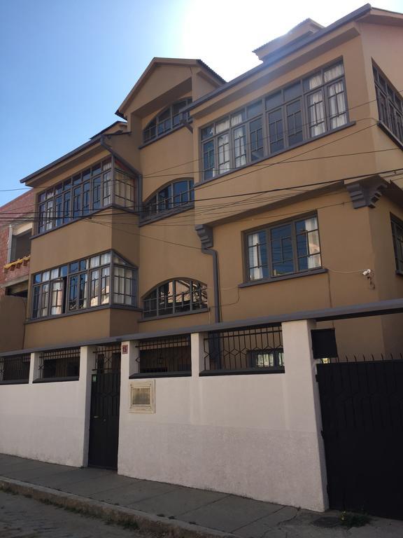 A La Maison لاباز المظهر الخارجي الصورة